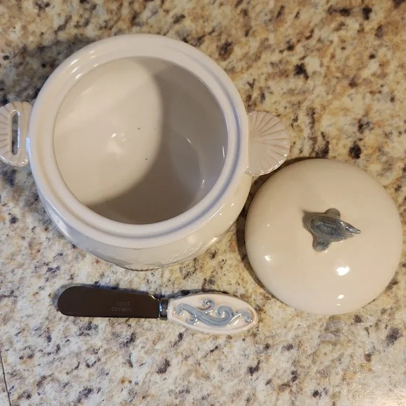 Coastal Seashell Covered Dish With Spreader - Picture 8 of 10